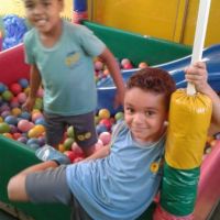 balao-amarelo-